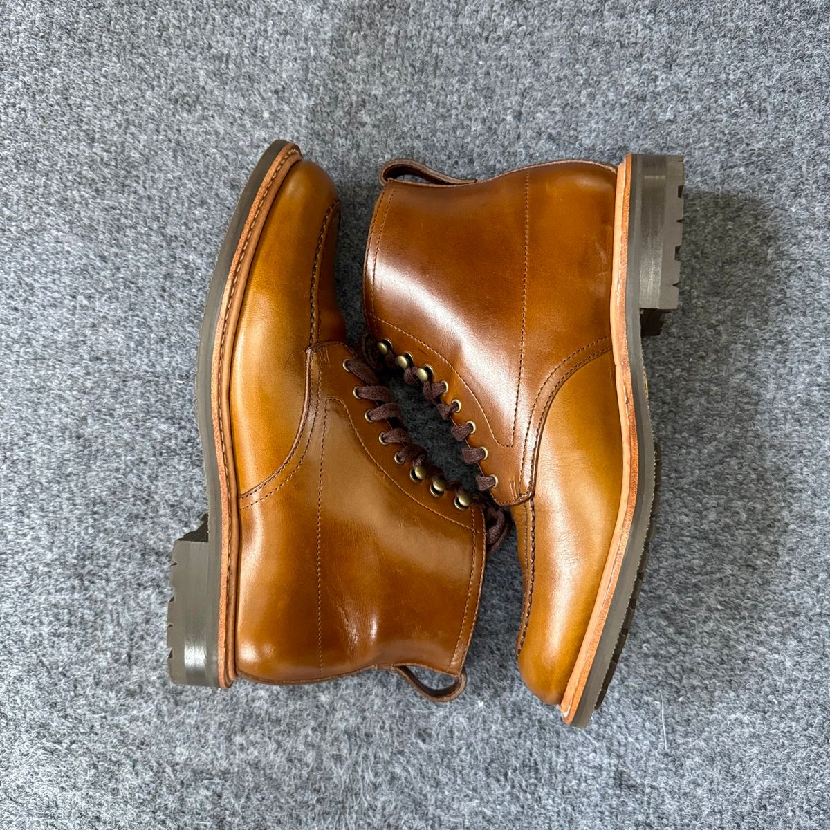 Photo by stinkypatina on October 13, 2025 of the J.Crew Kenton Pacer Boots in Horween Chromexcel.