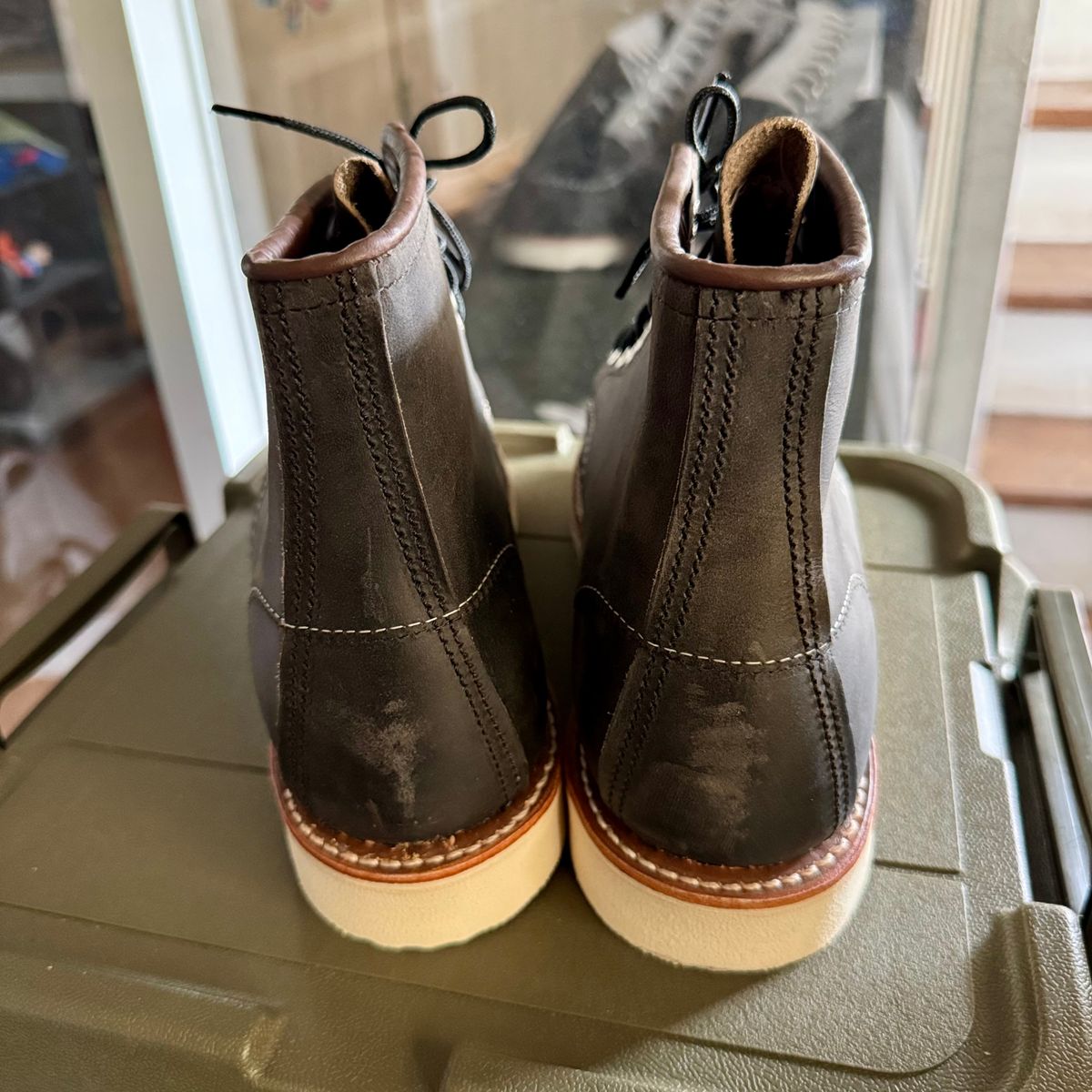 Photo by stinkypatina on December 19, 2025 of the Red Wing 6-Inch Classic Moc in S.B. Foot Charcoal Rough and Tough.