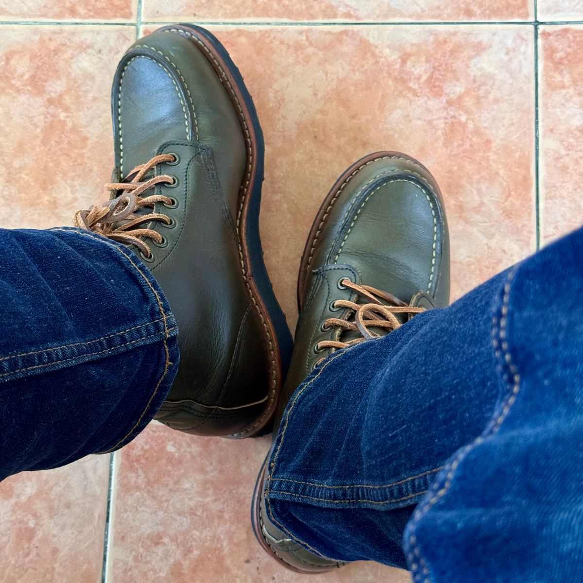 Photo by stinkypatina on November 11, 2025 of the Red Wing 6-Inch Classic Moc in S.B. Foot Alpine Portage.