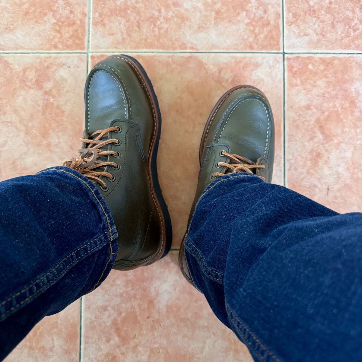 Photo by stinkypatina on November 11, 2025 of the Red Wing 6-Inch Classic Moc in S.B. Foot Alpine Portage.