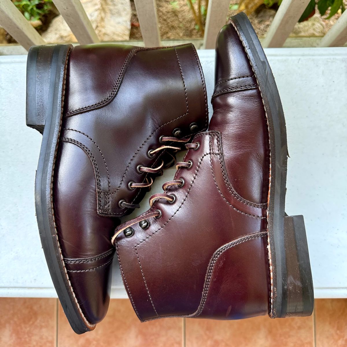 Photo by stinkypatina on August 18, 2025 of the Thursday Captain in Brown Thursday Chrome.