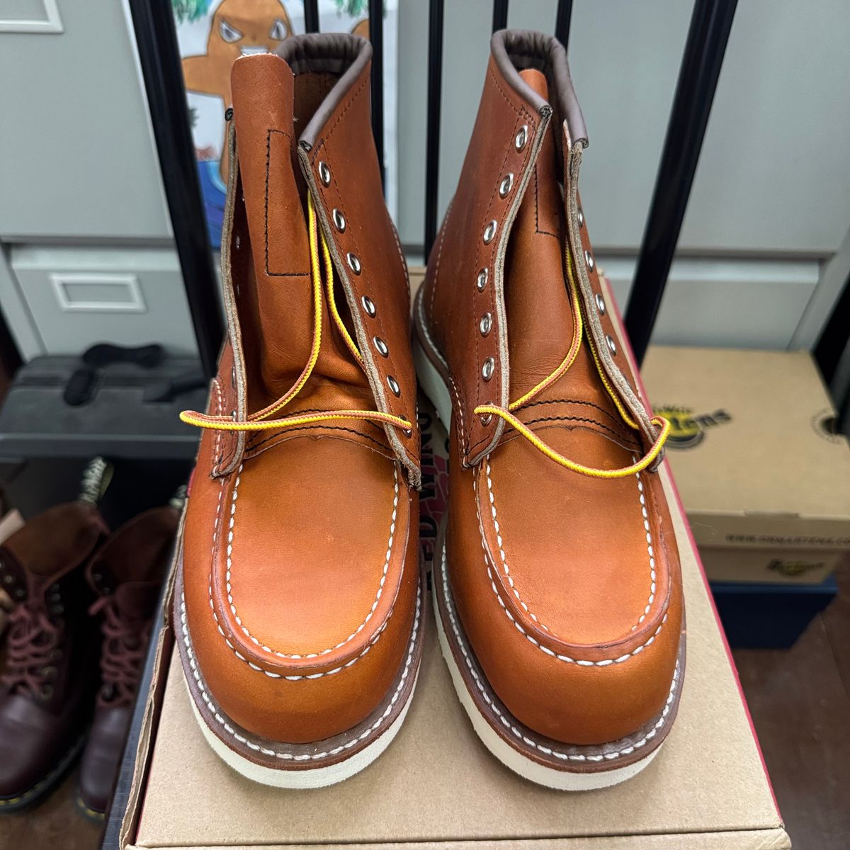 Photo by stinkypatina on July 15, 2025 of the Red Wing 6-Inch Classic Moc in S.B. Foot Oro Legacy.
