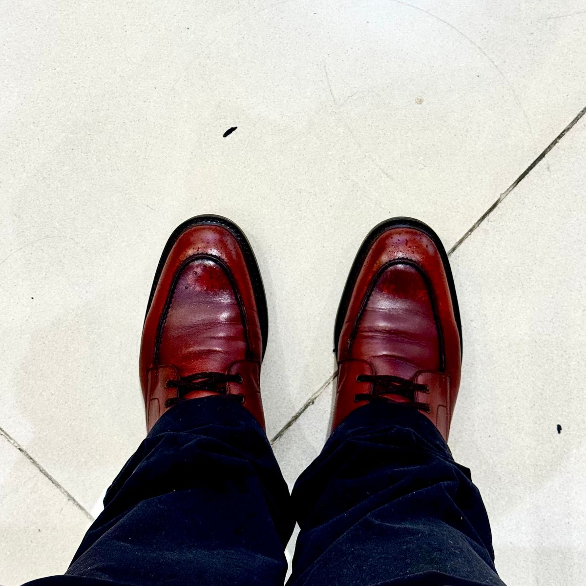 Photo by stinkypatina on September 1, 2025 of the Loake Gisbourne in Seared Mahogany Calf.