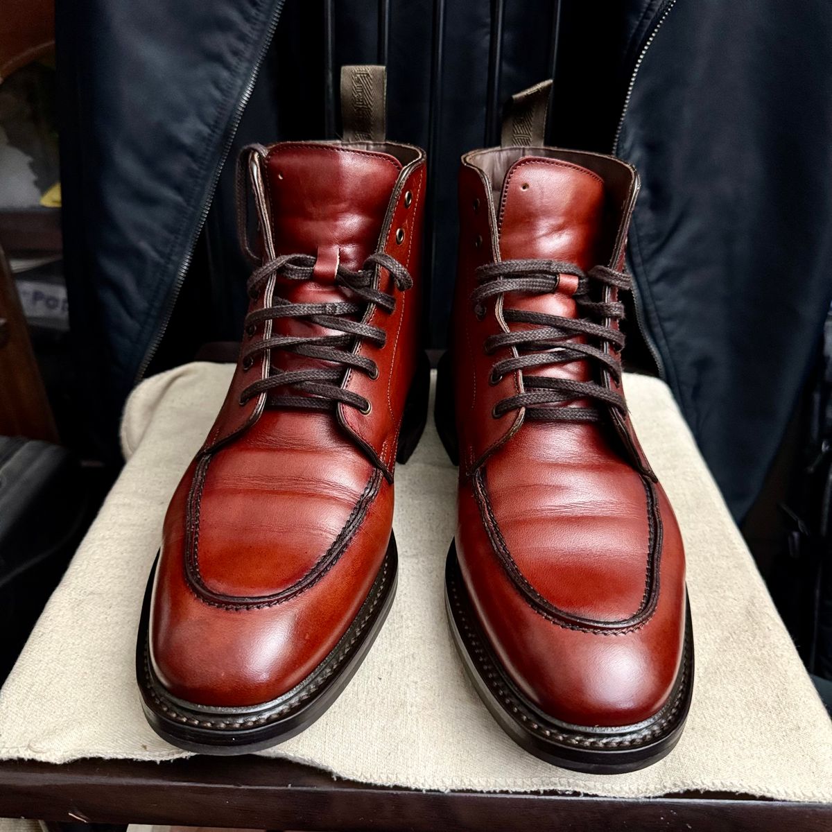 Photo by stinkypatina on September 1, 2025 of the Loake Gisbourne in Seared Mahogany Calf.