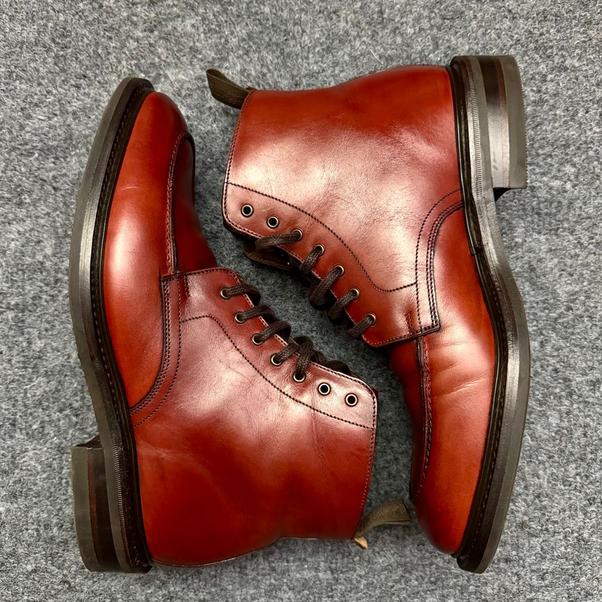 Photo by stinkypatina on September 1, 2025 of the Loake Gisbourne in Seared Mahogany Calf.