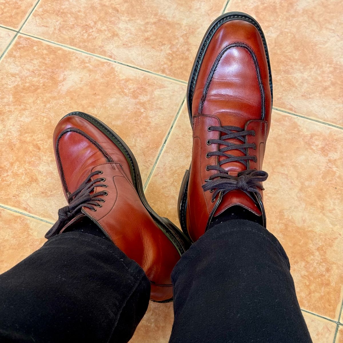 Photo by stinkypatina on April 29, 2026 of the Loake Gisbourne in Seared Mahogany Calf.