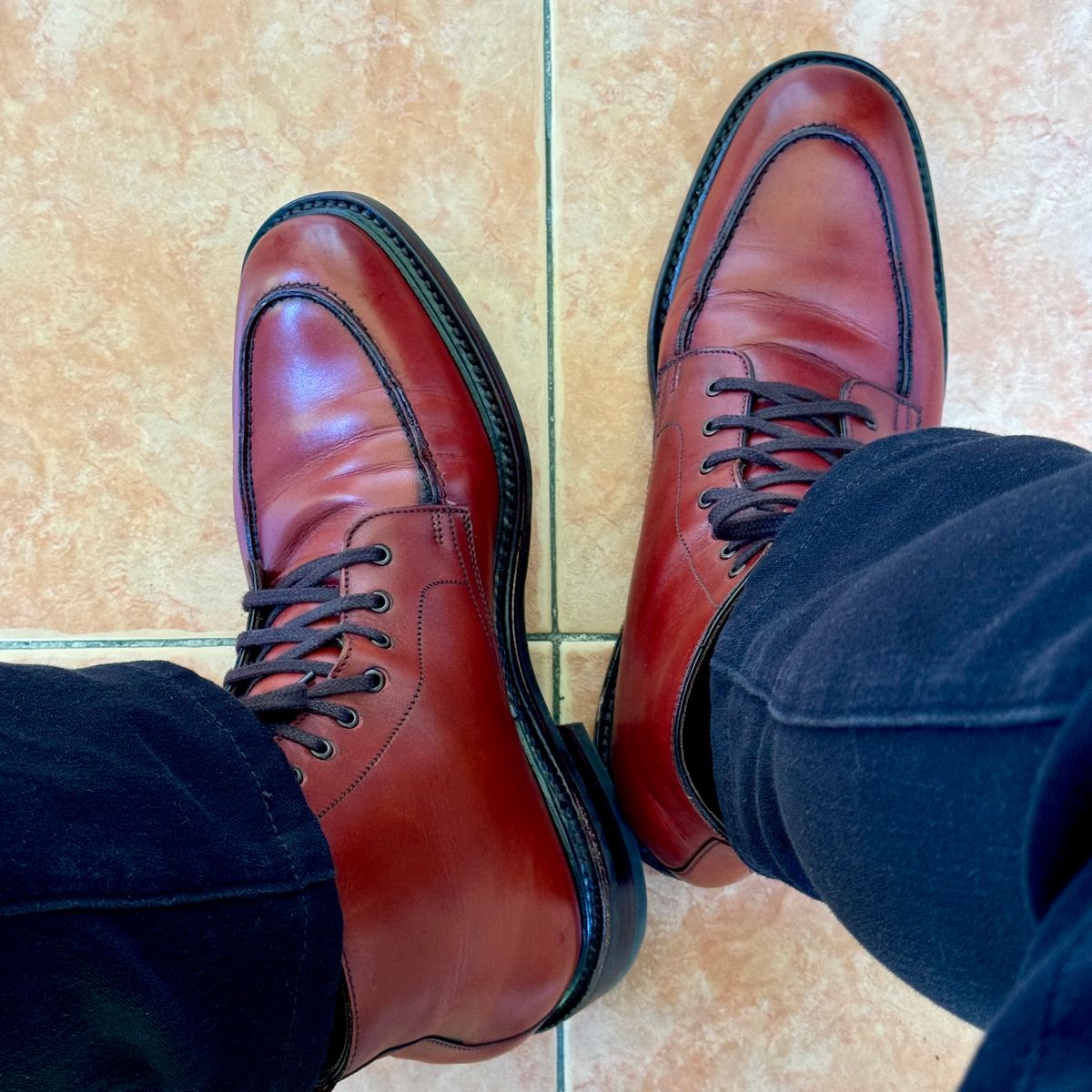 Photo by stinkypatina on April 29, 2026 of the Loake Gisbourne in Seared Mahogany Calf.