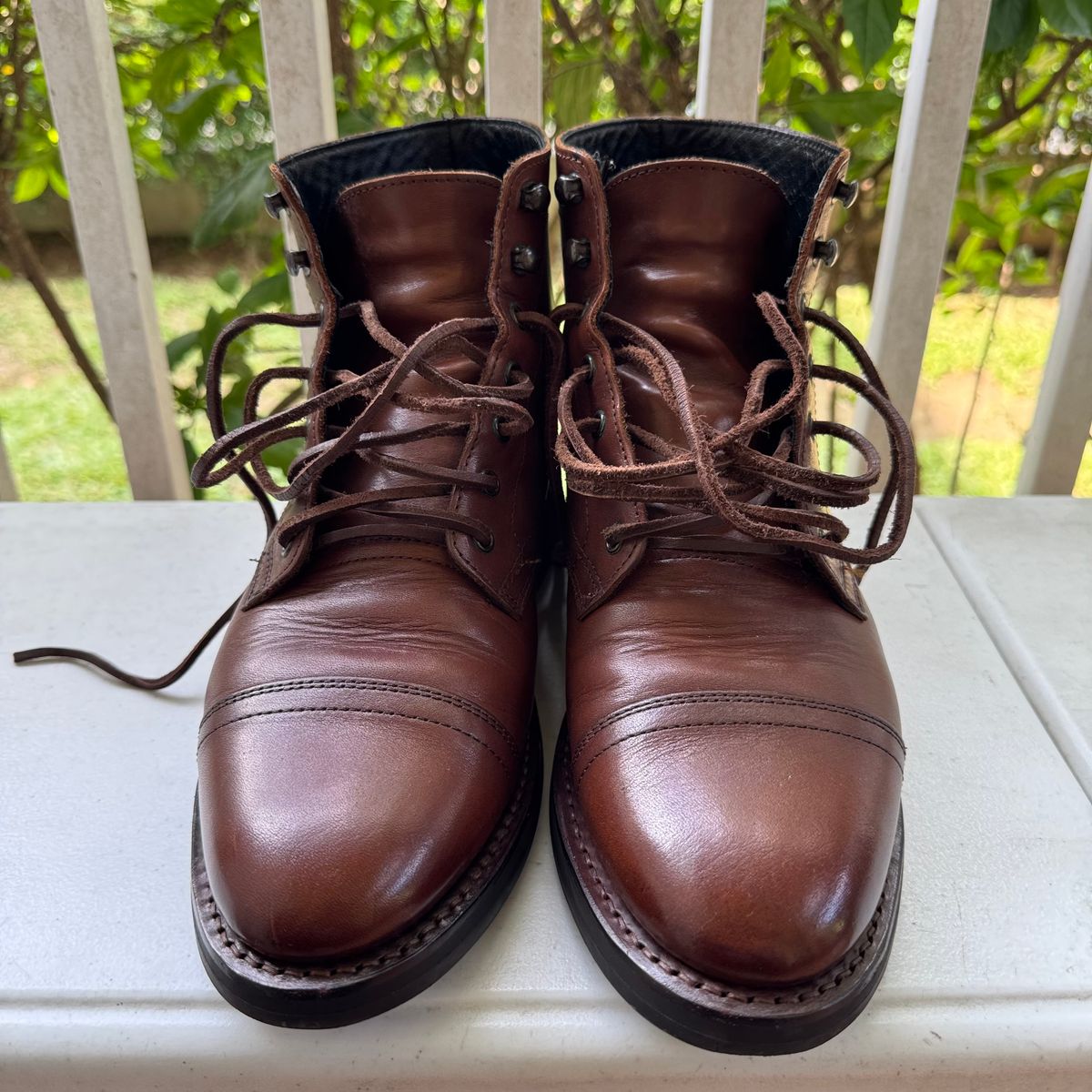 Photo by stinkypatina on July 31, 2025 of the Thursday Captain in Brandy Hand-Finished Full Grain.