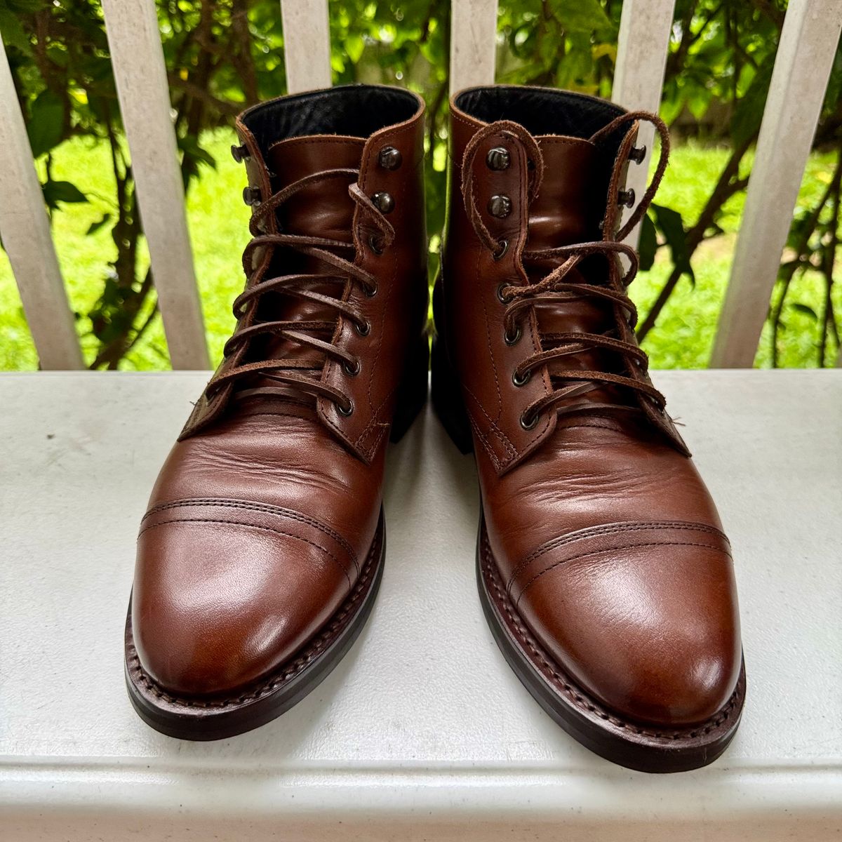 Photo by stinkypatina on September 11, 2025 of the Thursday Captain in Brandy Hand-Finished Full Grain.