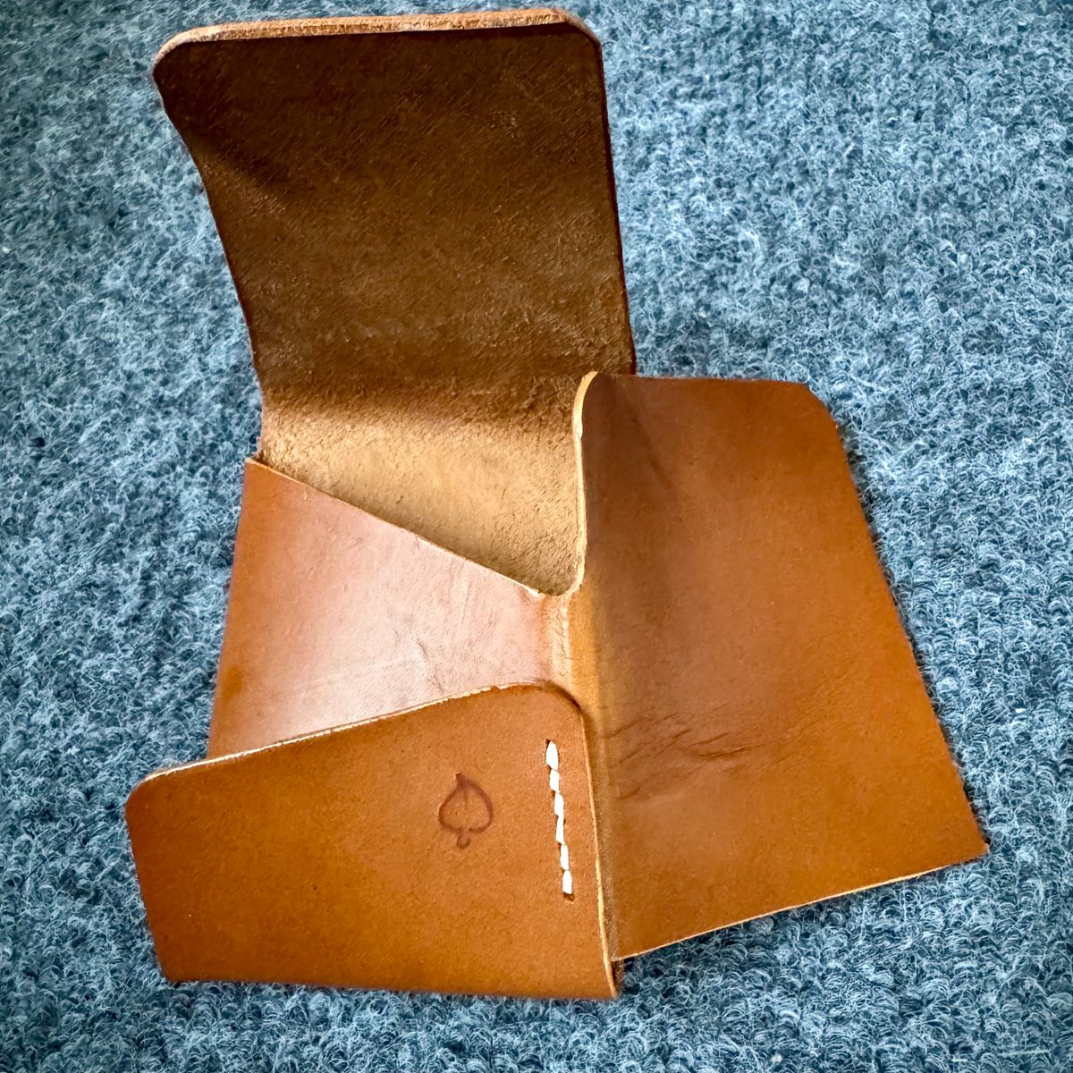 Photo by stinkypatina on November 1, 2025 of the Pedros Leather Craft Foldable Wallet in Italian Veg Tan.
