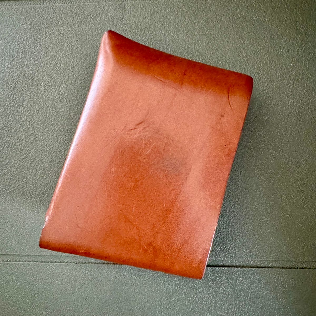 Photo by stinkypatina on January 4, 2026 of the Pedros Leather Craft POY Foldable Wallet in Italian Veg Tan.