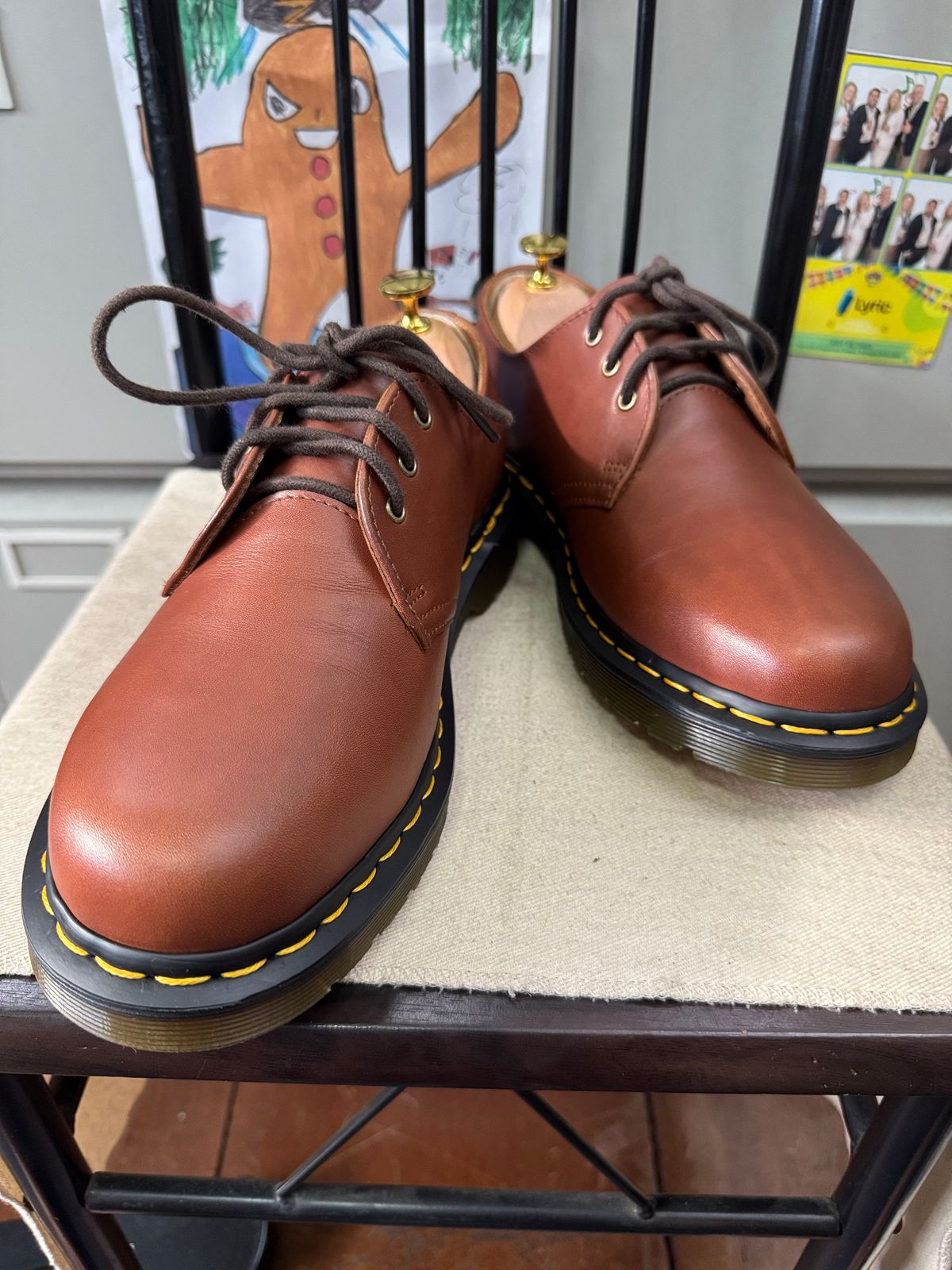Photo by stinkypatina on May 2, 2025 of the Dr. Martens 1461 in Carrara Saddle Tan.