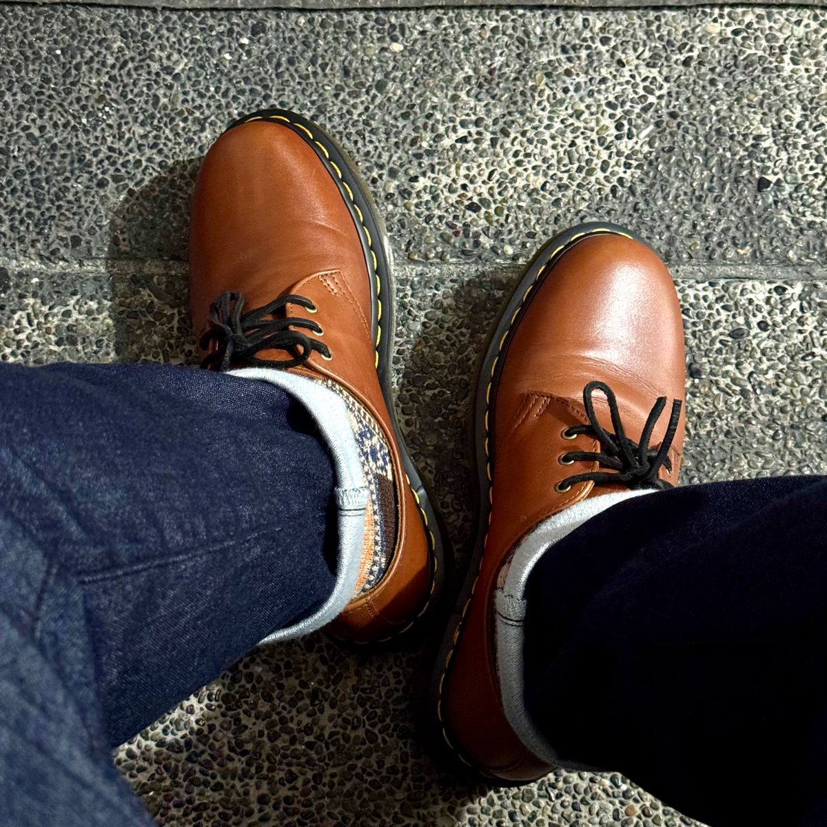 Photo by stinkypatina on August 5, 2025 of the Dr. Martens 1461 in Carrara Saddle Tan.