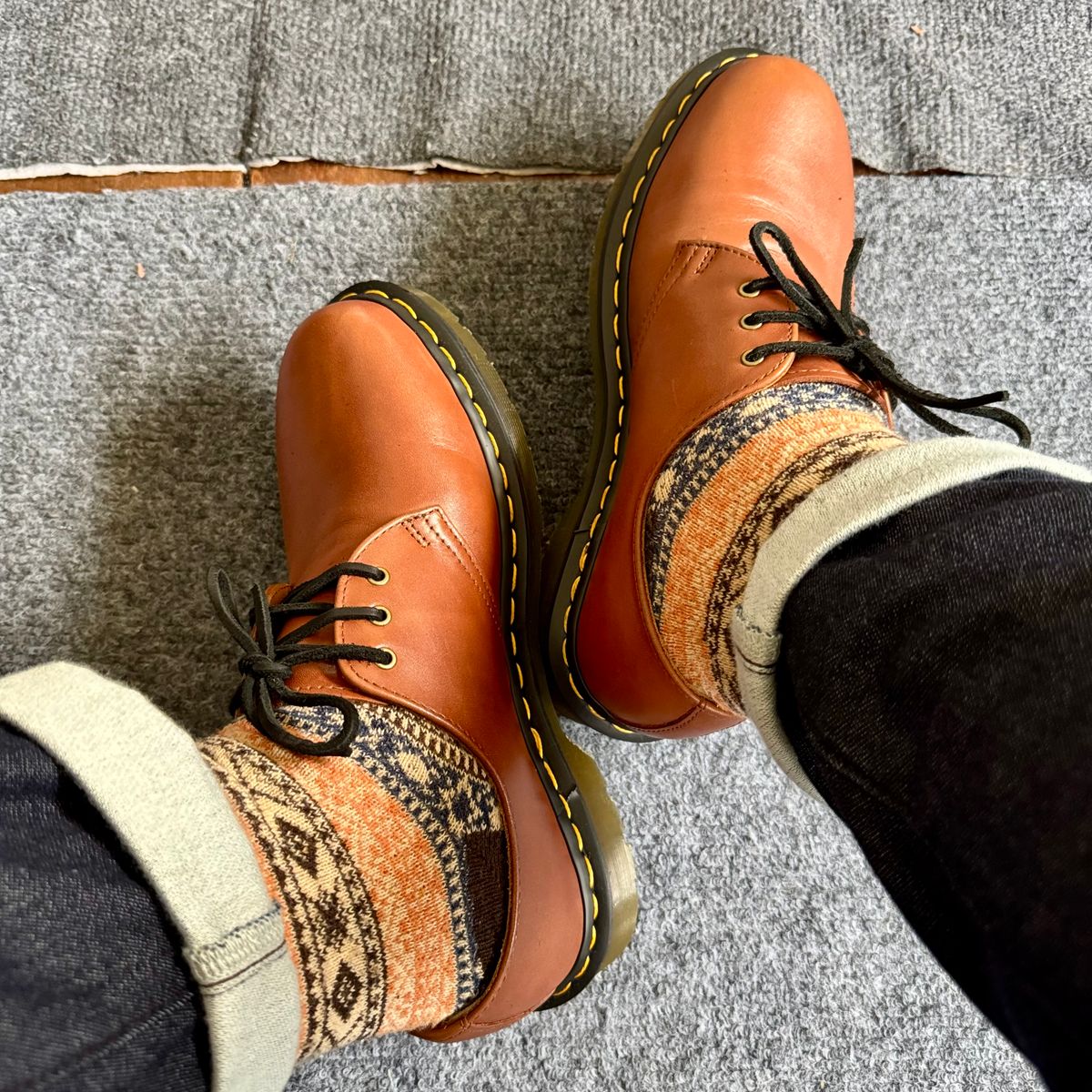 Photo by stinkypatina on August 5, 2025 of the Dr. Martens 1461 in Carrara Saddle Tan.