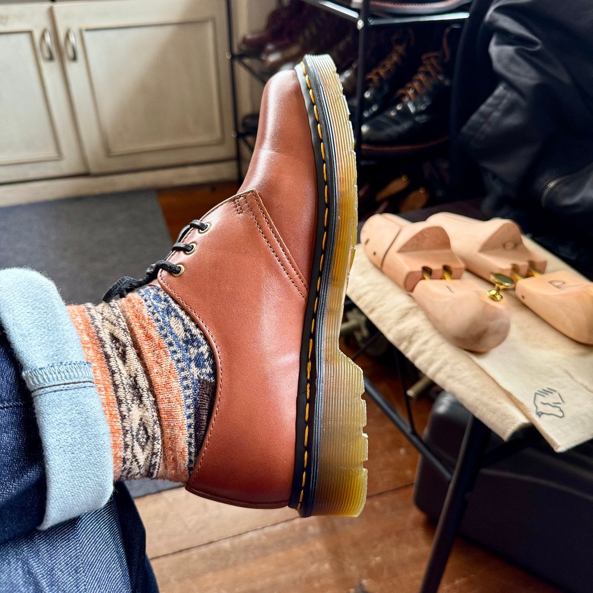 Photo by stinkypatina on August 5, 2025 of the Dr. Martens 1461 in Carrara Saddle Tan.