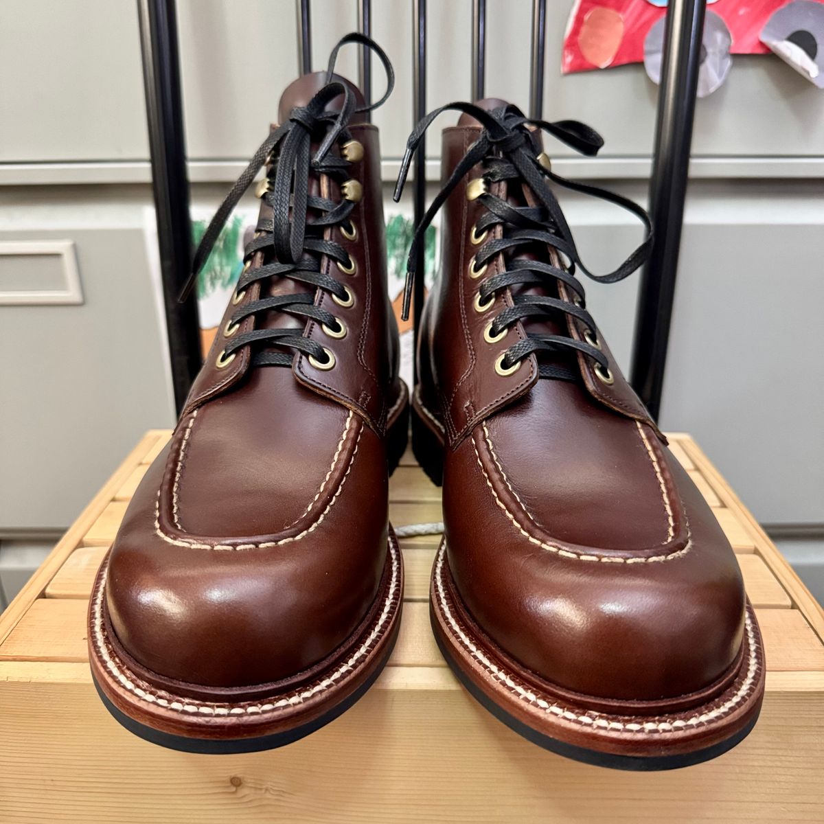 Photo by stinkypatina on October 1, 2025 of the Grant Stone Brass Boot in Horween Crimson Chromexcel.