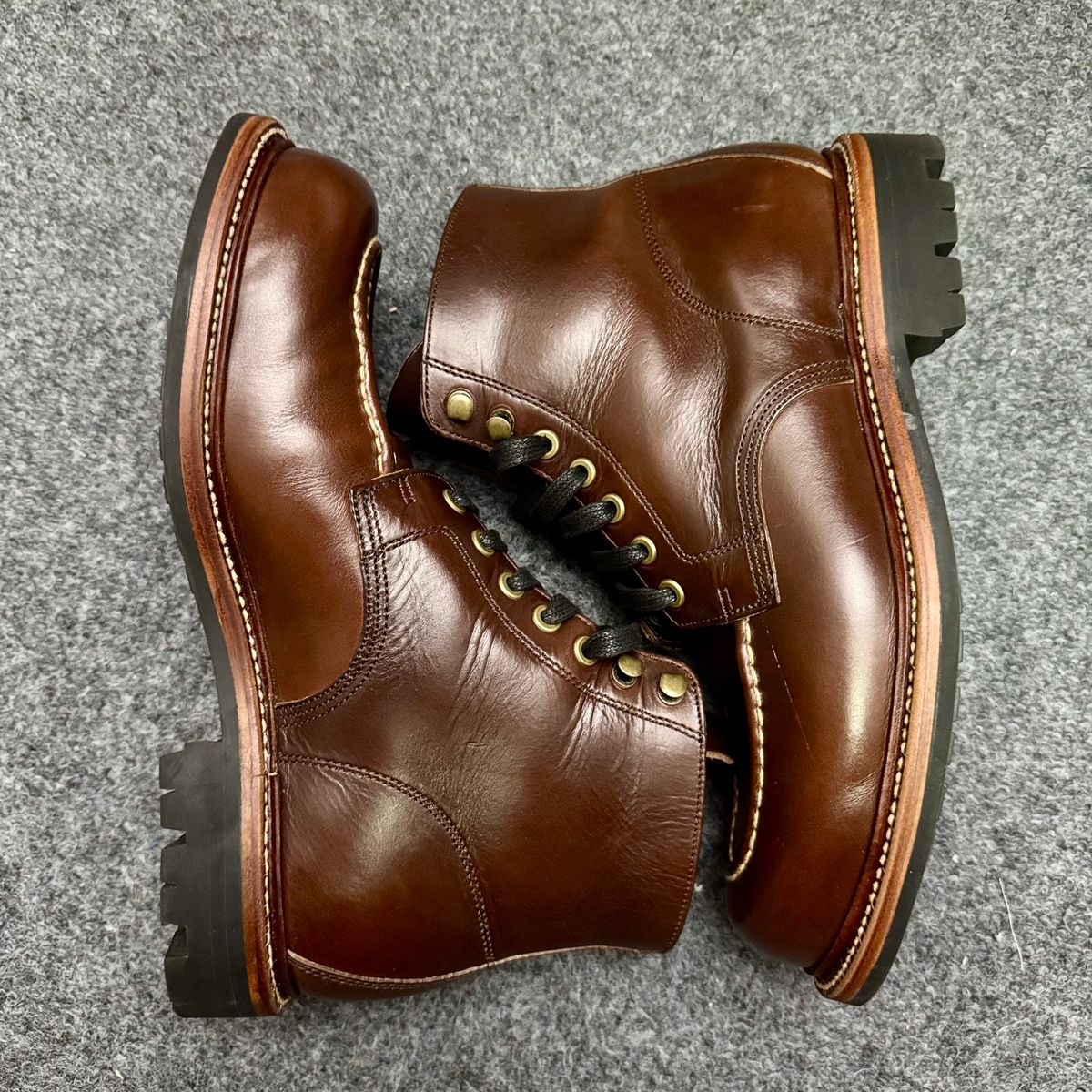 Photo by stinkypatina on October 12, 2025 of the Grant Stone Brass Boot in Horween Crimson Chromexcel.