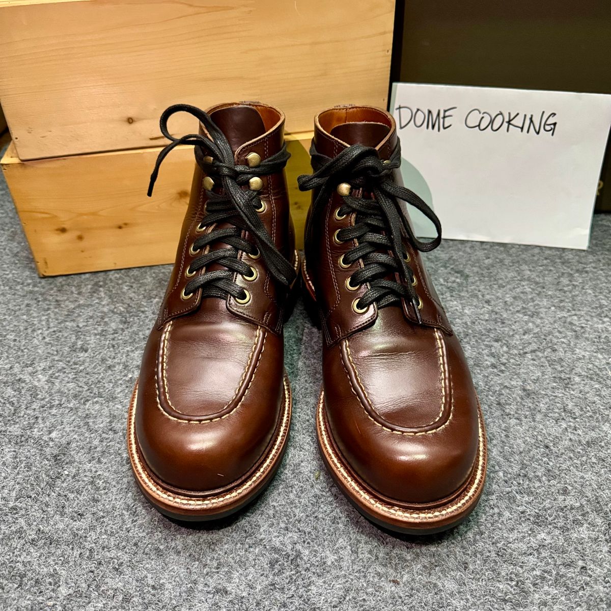 Photo by stinkypatina on November 1, 2025 of the Grant Stone Brass Boot in Horween Crimson Chromexcel.