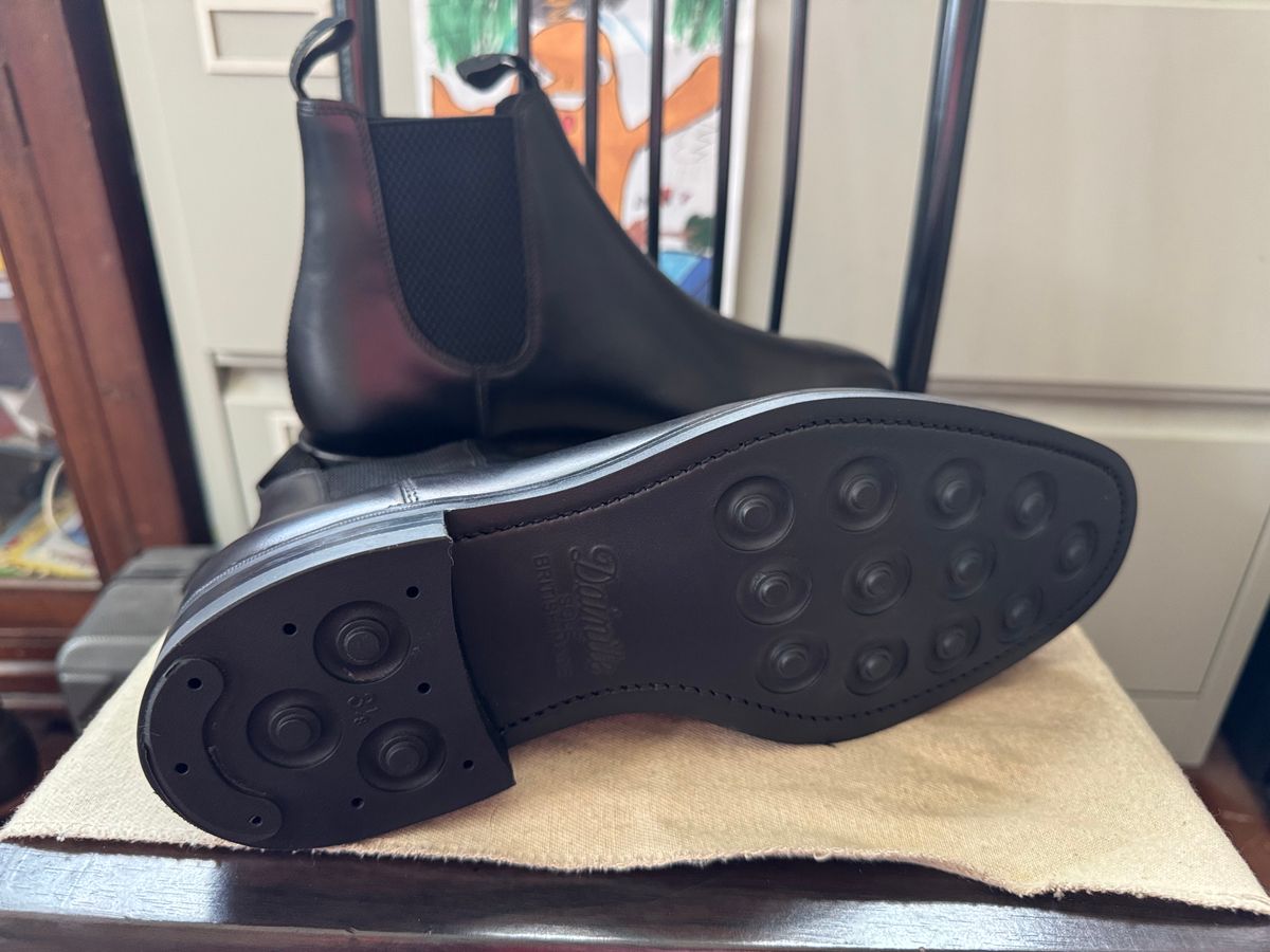 Photo by stinkypatina on July 2, 2025 of the Loake Loake 1880 Chatsworth Chelsea in Loake Calf Leather.