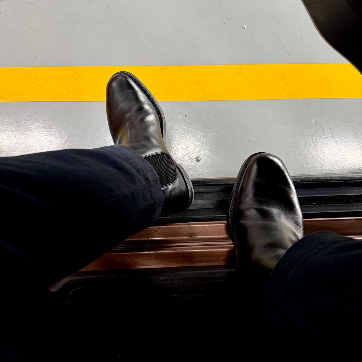 Photo by stinkypatina on April 8, 2026 of the Loake 1880 Chatsworth Chelsea in Loake Calf Leather.