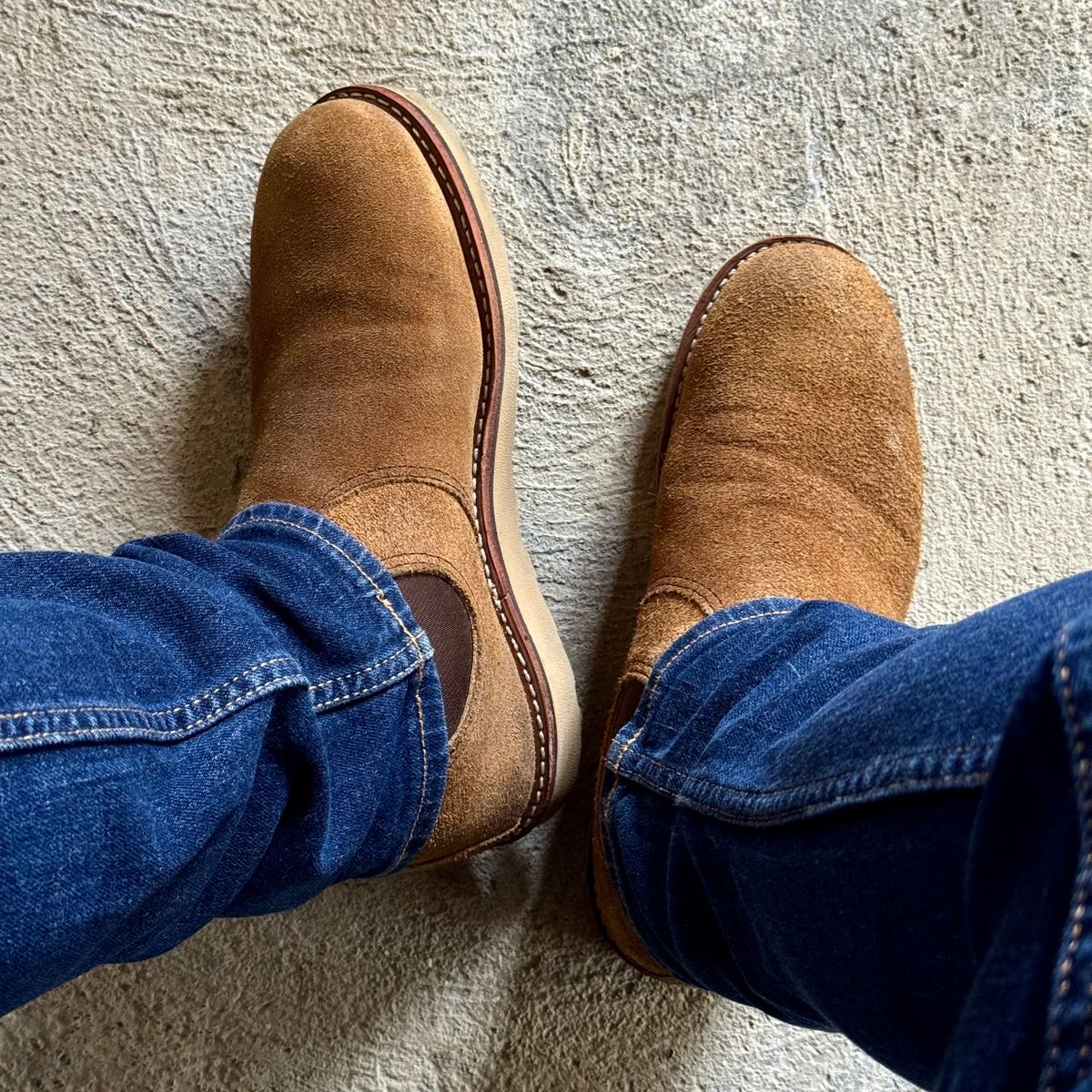 Photo by stinkypatina on March 28, 2026 of the Red Wing Classic Chelsea in S.B. Foot Hawthorne Muleskinner.