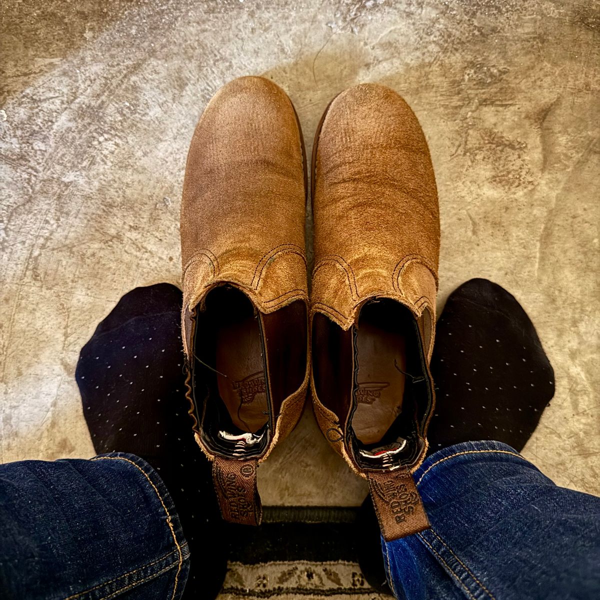 Photo by stinkypatina on March 29, 2026 of the Red Wing Classic Chelsea in S.B. Foot Hawthorne Muleskinner.