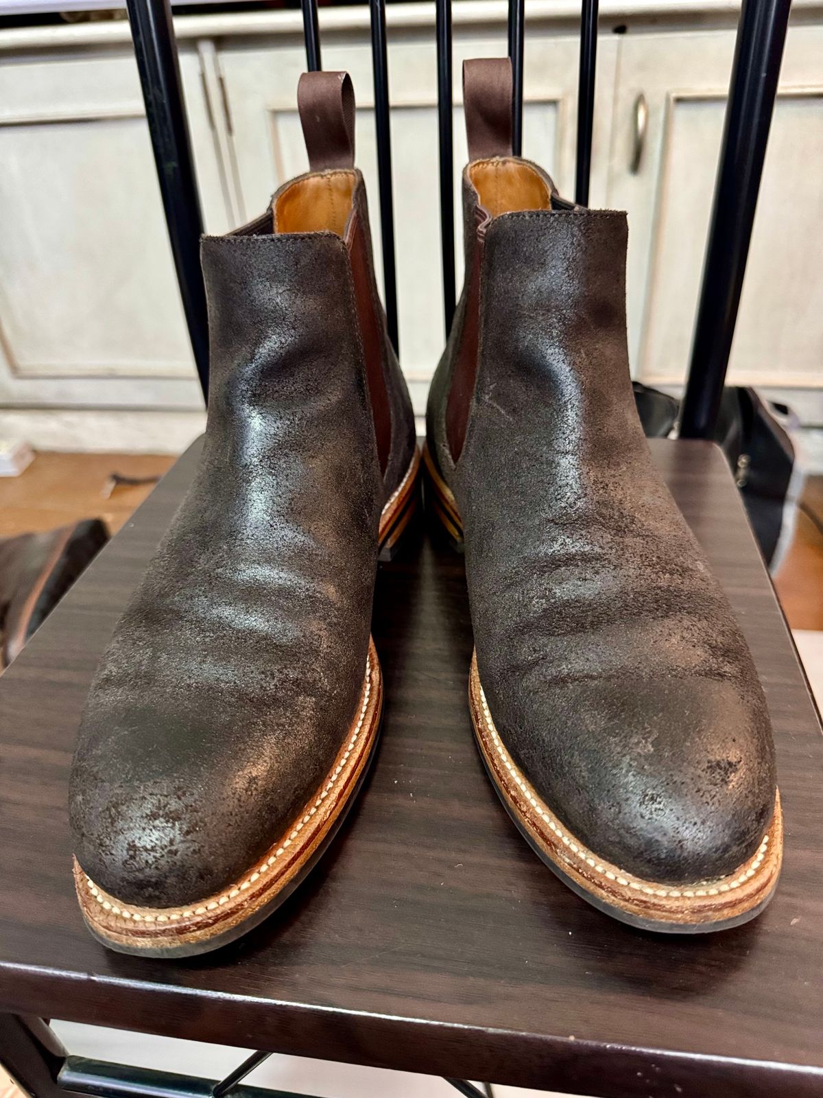 Photo by stinkypatina on September 7, 2024 of the Grant Stone Chelsea Boot in C.F. Stead Earth Waxy Commander Suede.