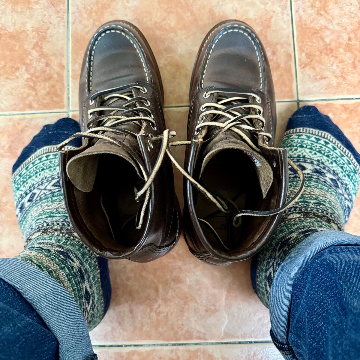 Photo by stinkypatina on August 15, 2025 of the Red Wing 6-Inch Classic Moc in S. B. Foot Concrete Rough & Tough.