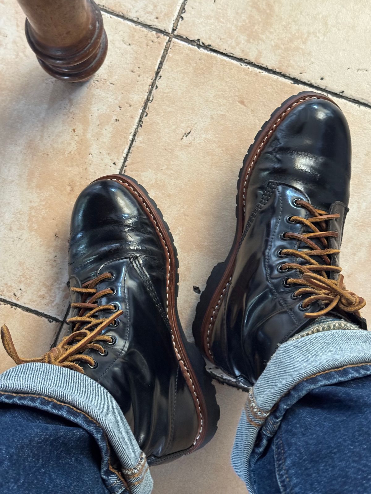 Photo by stinkypatina on July 10, 2025 of the Dr. Martens 1460 in Black Smooth Leather.