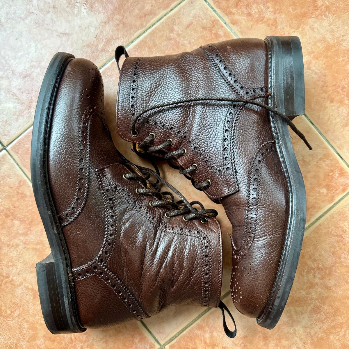 Photo by stinkypatina on August 24, 2025 of the NPS Shoes Heritage Grain Brogue in Walnut Grain & Calf.