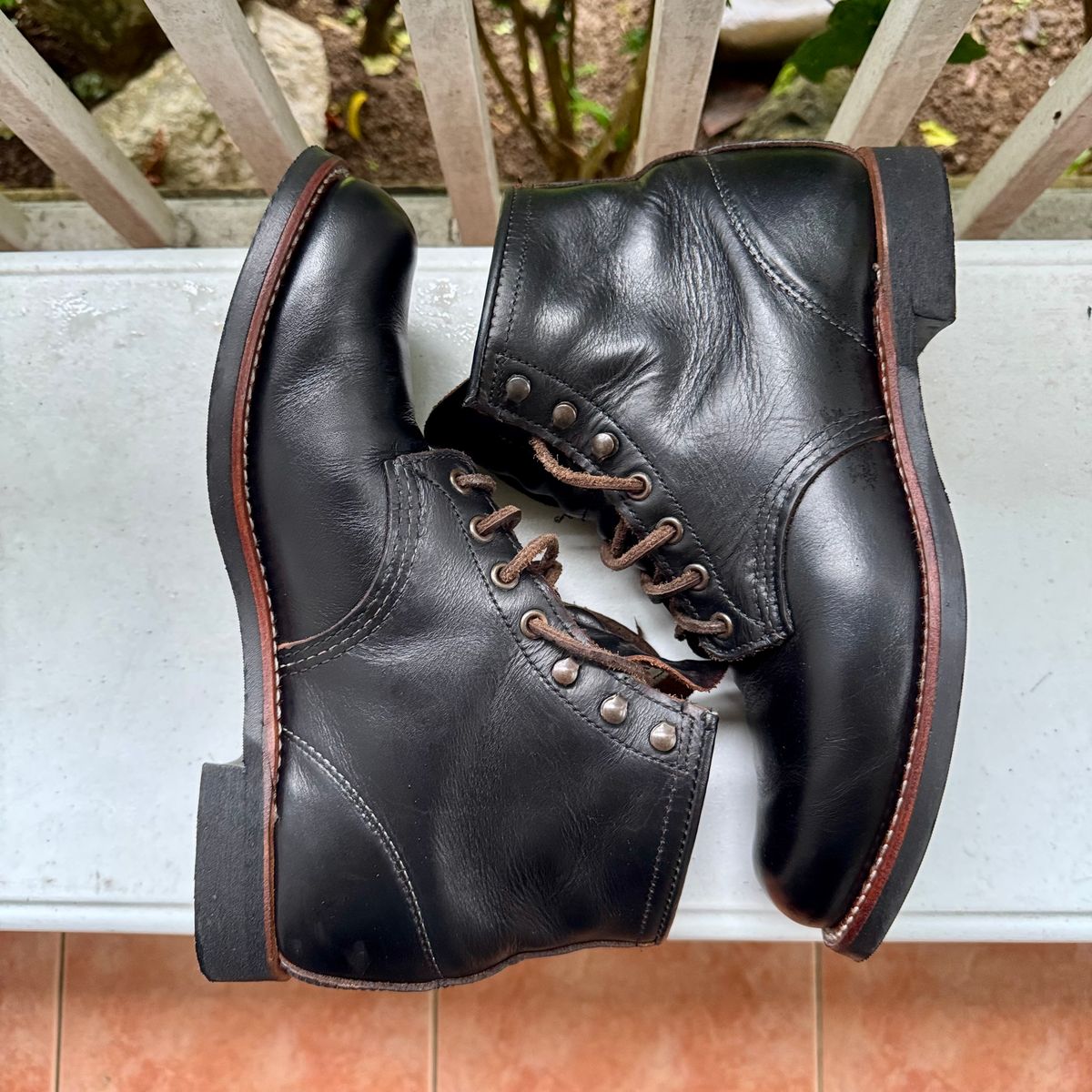 Photo by stinkypatina on November 3, 2025 of the Red Wing Blacksmith in S.B. Foot Black Prairie.