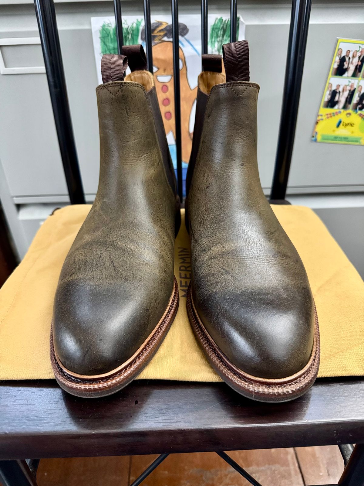 Photo by stinkypatina on September 24, 2024 of the Meermin Chelsea Boot in C.F. Stead Caper Green Waxy Kudu.