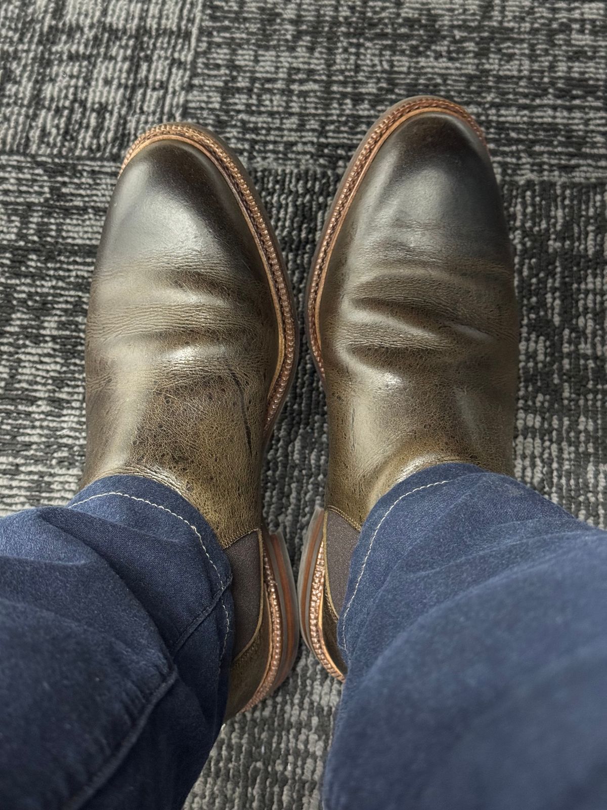 Photo by stinkypatina on April 30, 2025 of the Meermin Chelsea Boot in C.F. Stead Caper Green Waxy Kudu.