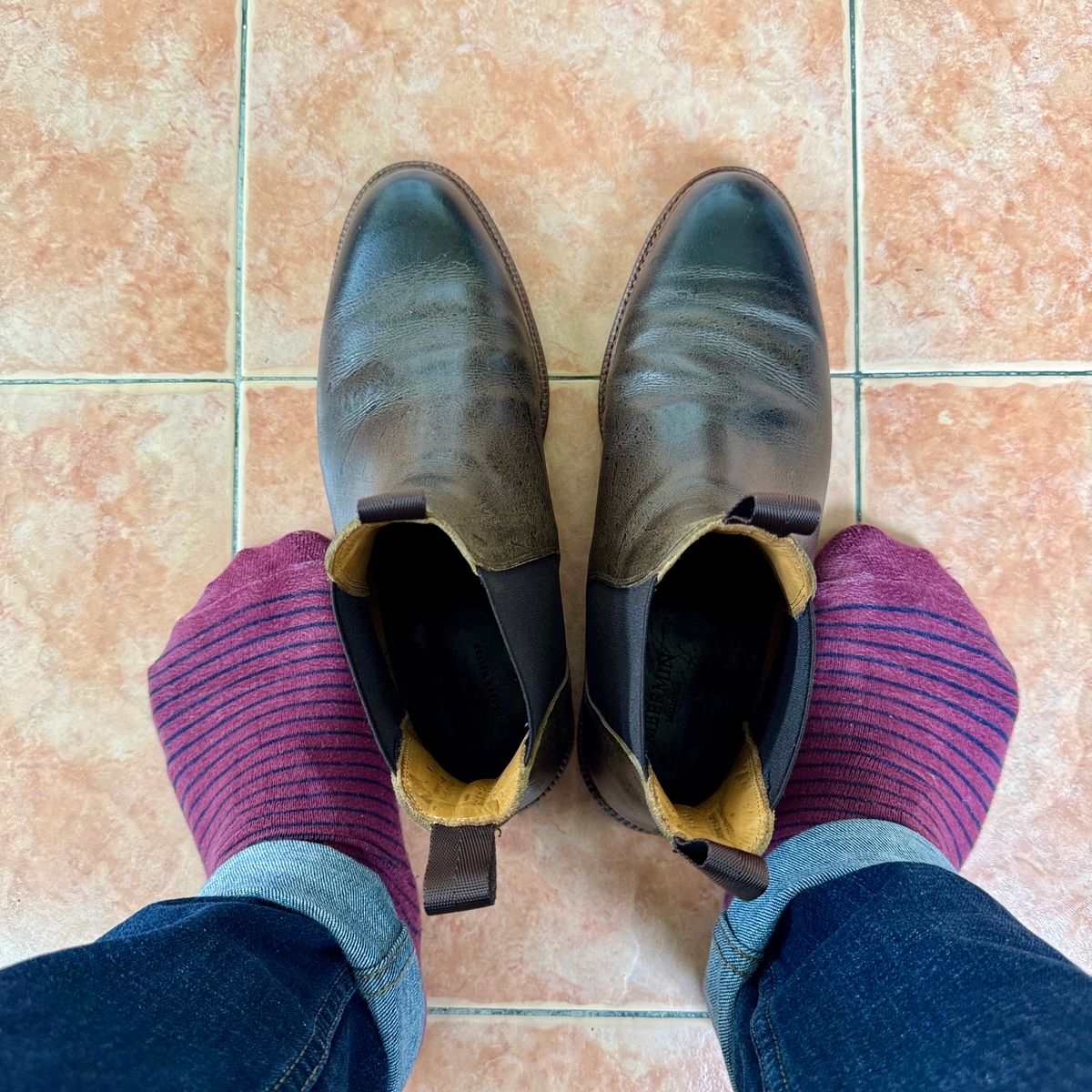 Photo by stinkypatina on September 9, 2025 of the Meermin Chelsea Boot in C.F. Stead Caper Green Waxy Kudu.