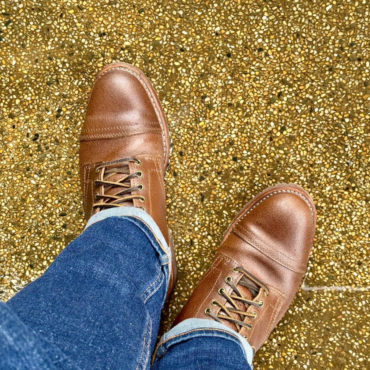 Photo by stinkypatina on October 3, 2025 of the Thursday Vanguard in Horween Natural Waxed Roughout.