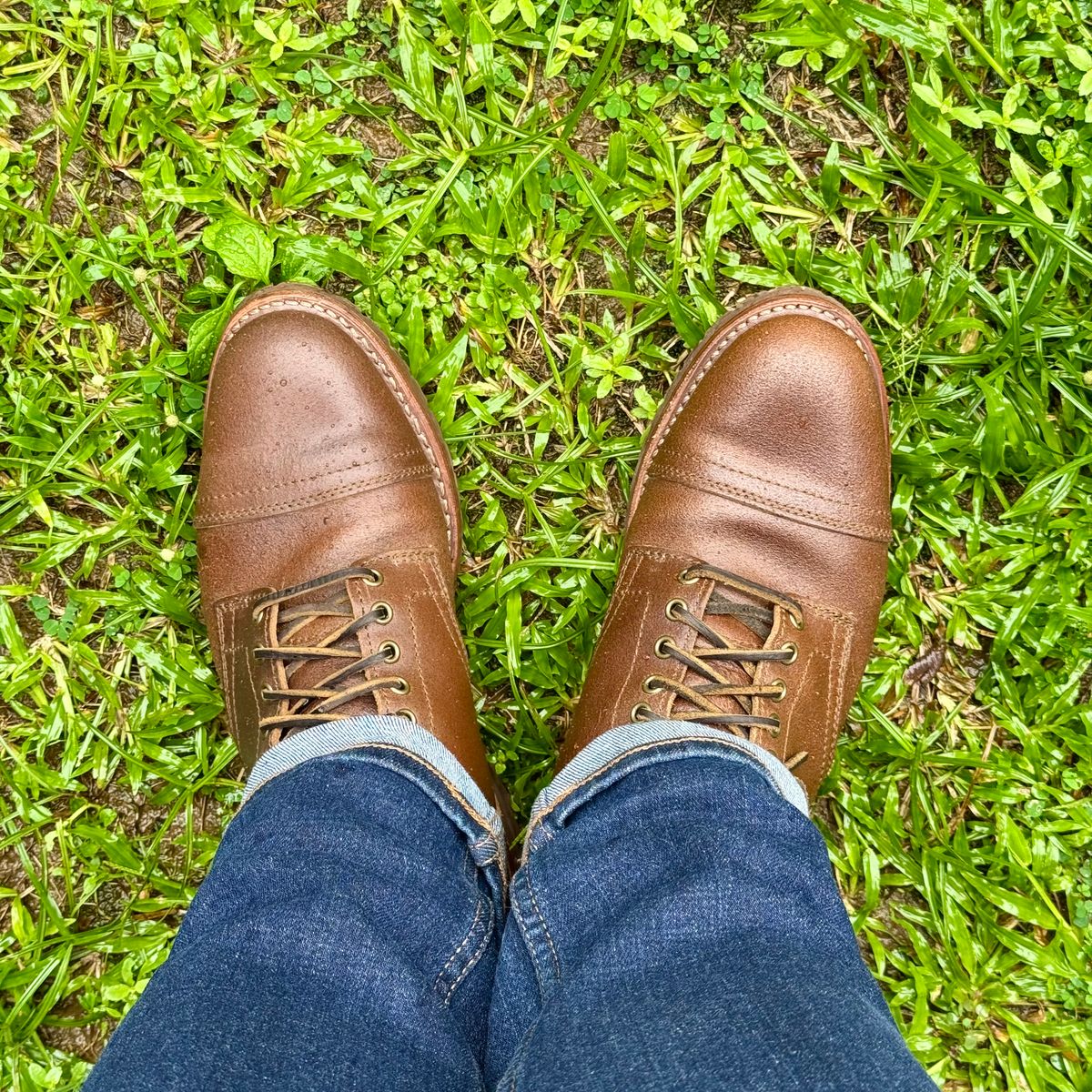 Photo by stinkypatina on October 3, 2025 of the Thursday Vanguard in Horween Natural Waxed Roughout.