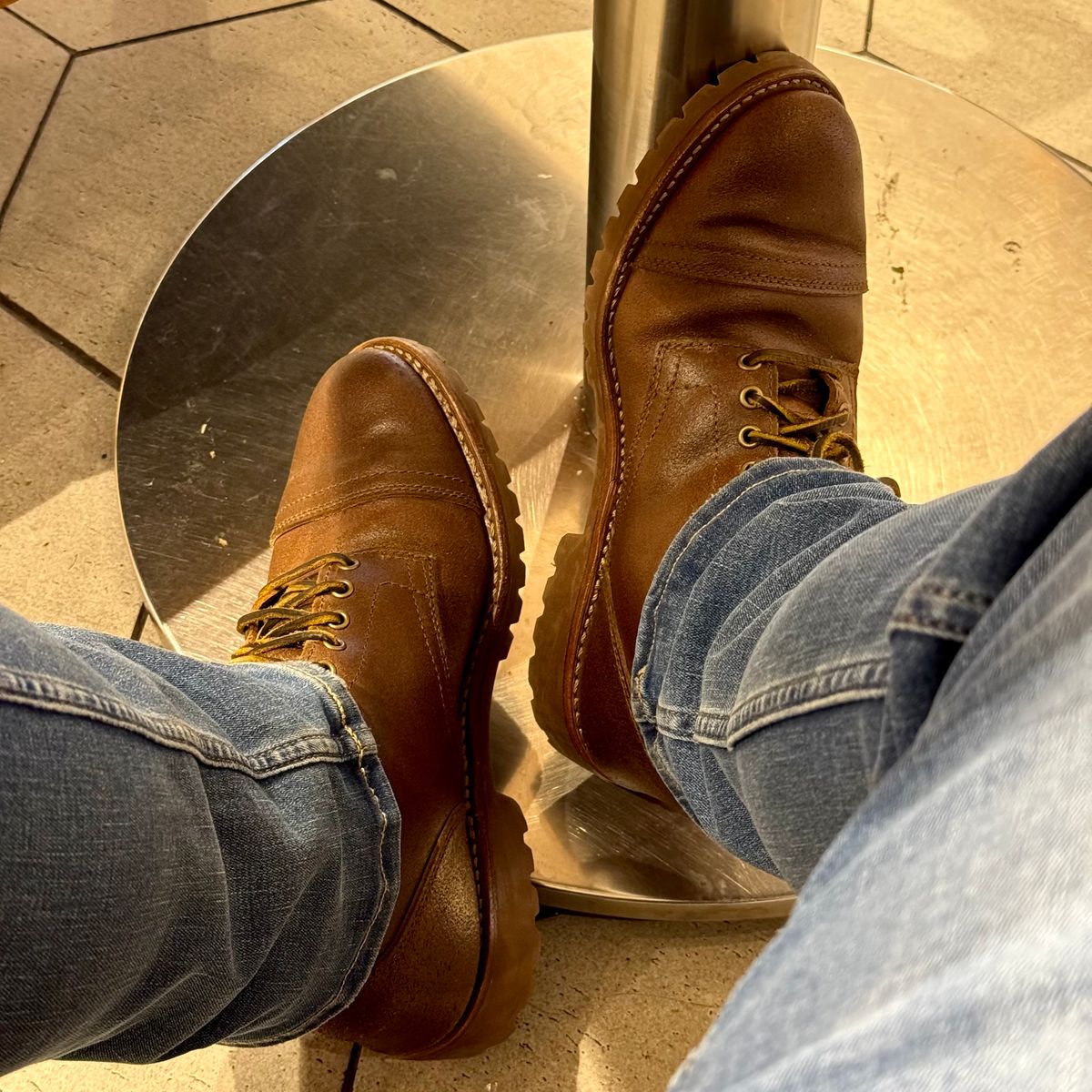 Photo by stinkypatina on December 8, 2025 of the Thursday Vanguard in Horween Natural Waxed Roughout.
