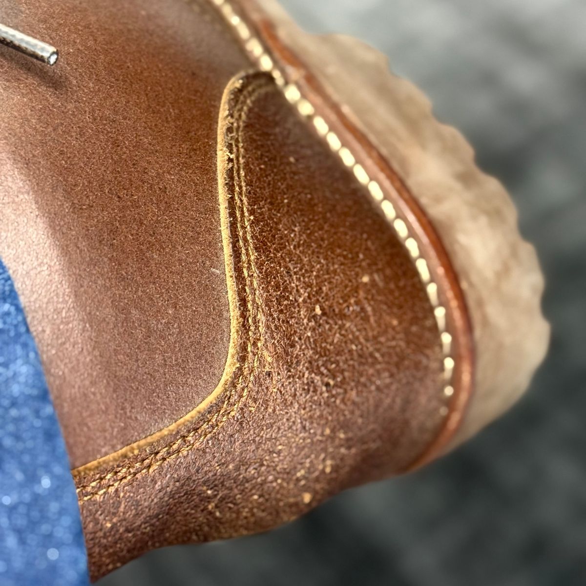 Photo by stinkypatina on May 18, 2026 of the Thursday Vanguard in Horween Natural Waxed Roughout.