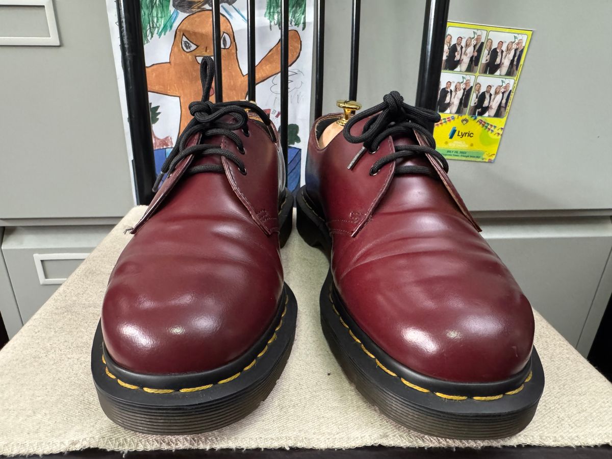 Photo by stinkypatina on May 2, 2025 of the Dr. Martens 1461 in Smooth Cherry Red.