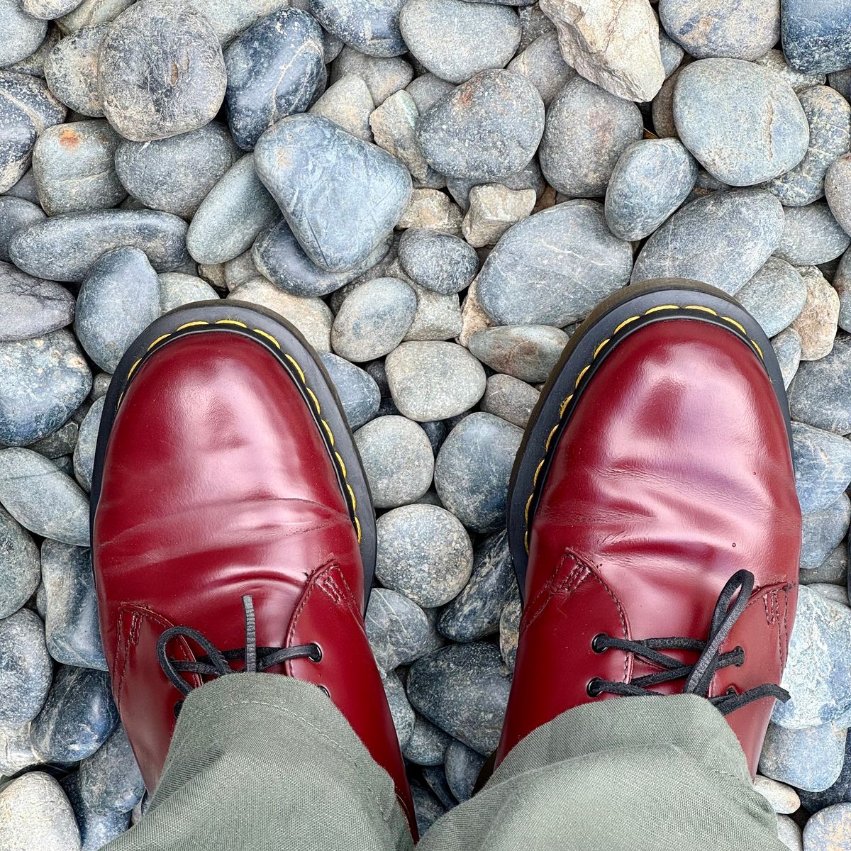 Photo by stinkypatina on August 10, 2025 of the Dr. Martens 1461 in Smooth Cherry Red.
