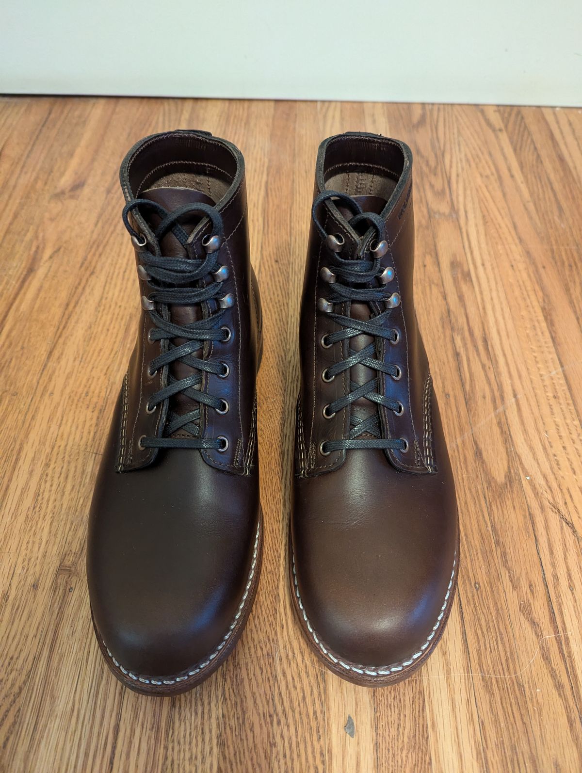 Photo by phil on November 5, 2024 of the Wolverine 1000 Mile Plain-Toe Boot in Horween Carolina Brown Chromexcel.
