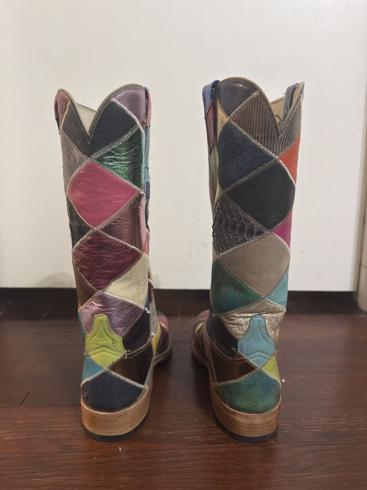 Photo by Vero1968 on November 6, 2025 of the A&CBootCo Custom Model in Variety Of Exotics.