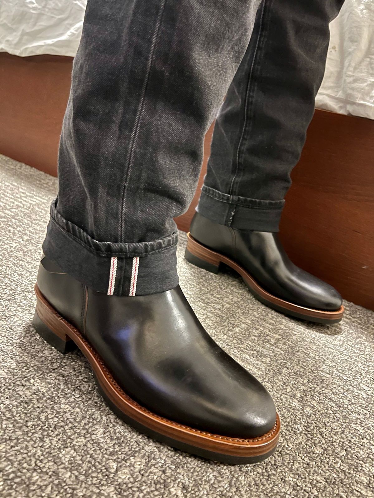 Photo by Faded.Patina on March 5, 2025 of the Crush on Retro 501 in Horween Black Chromexcel.