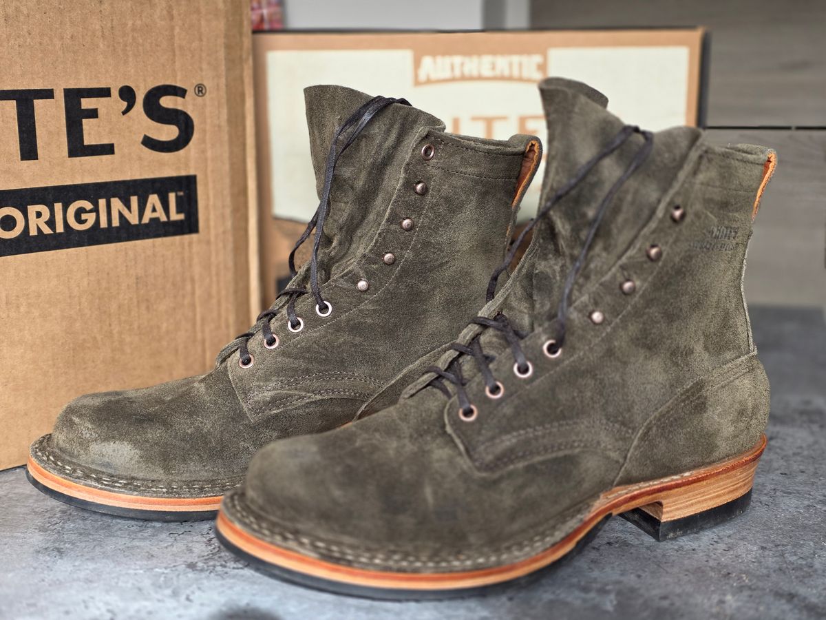 Photo by materialistic on March 29, 2026 of the Whites 355 HALF COMP LTD in C.F. Stead Snuff Desert Oasis Suede.