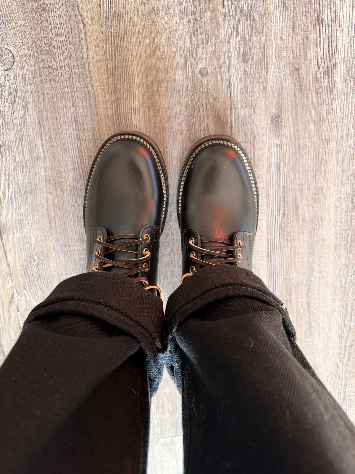 Photo by peanutsngranola on February 20, 2026 of the Brake House Flat Plain Toe Service Boot 3901 in Black Taiwan TYCHE Waxed Cowhide.
