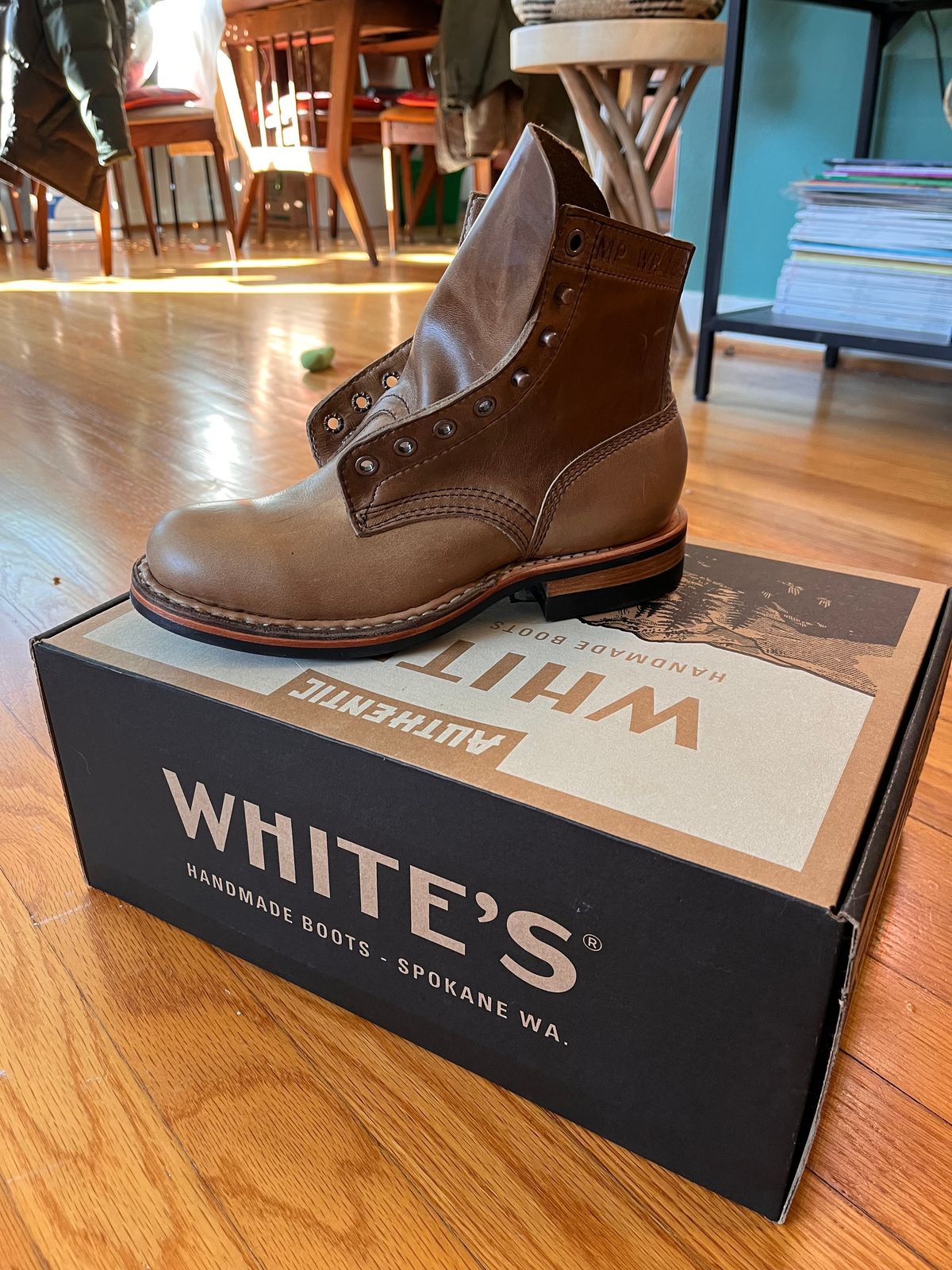 Photo by peanutsngranola on February 14, 2025 of the White's MP-Sherman Plain Toe in Horween Natural Chromexcel.