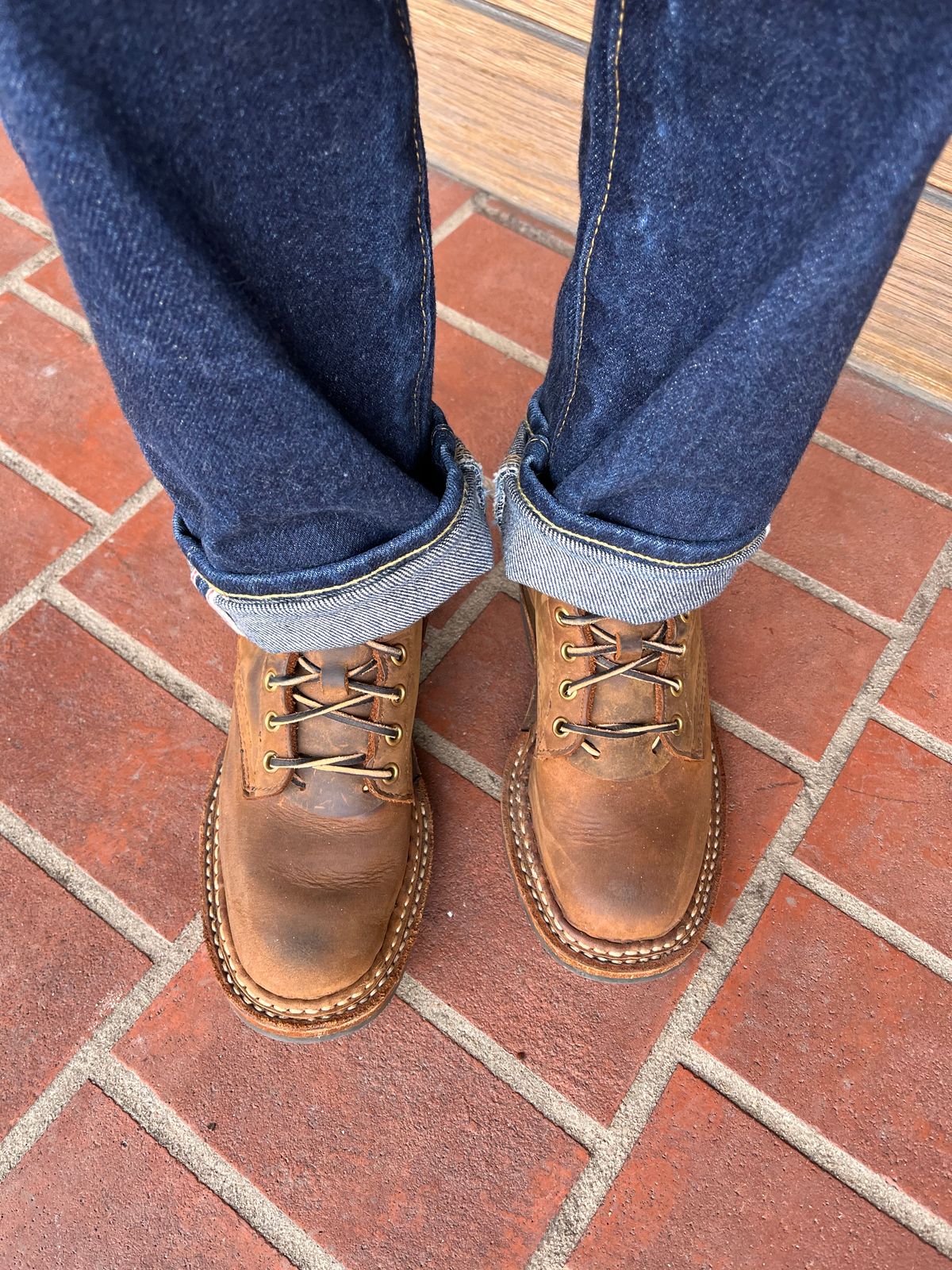 Photo by peanutsngranola on February 10, 2025 of the White's Farmer/Rancher in Seidel Distressed Smooth.