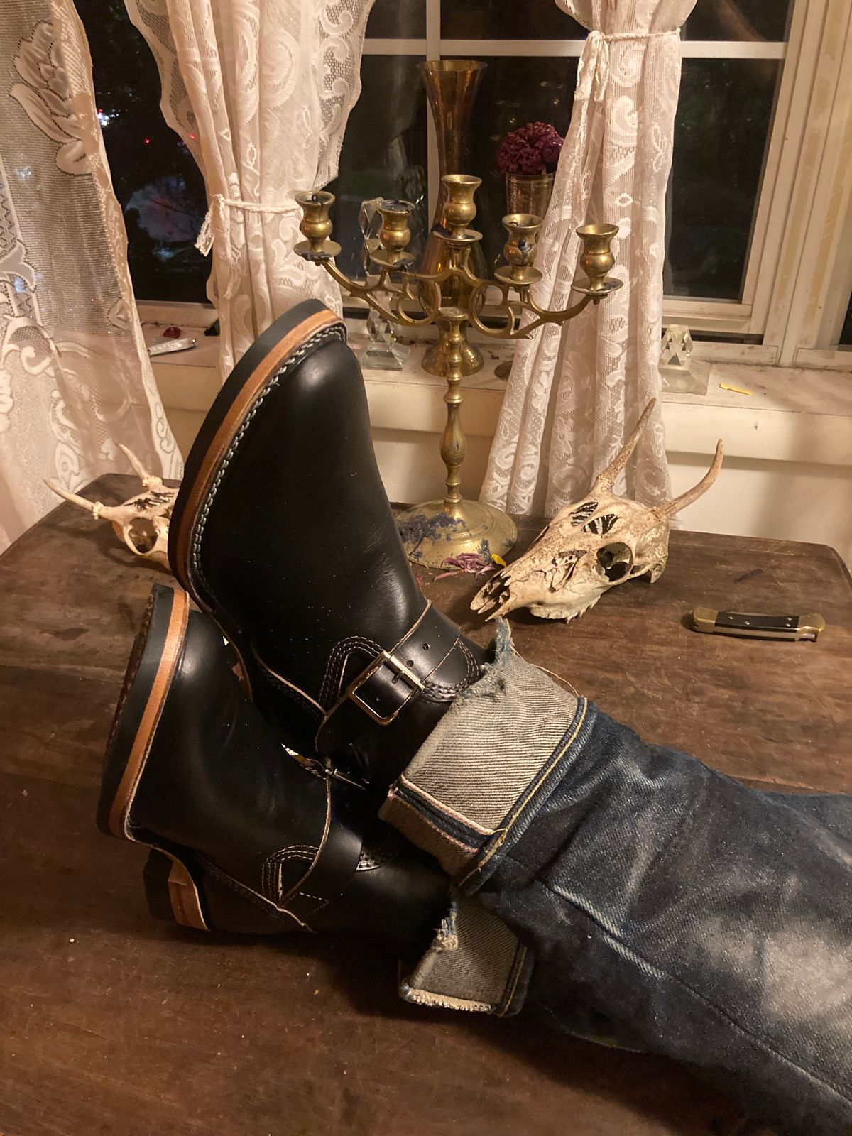 Photo by oldboysblue on October 2, 2024 of the Wesco Mister Lou in Wesco / Horween Black Horsehide.