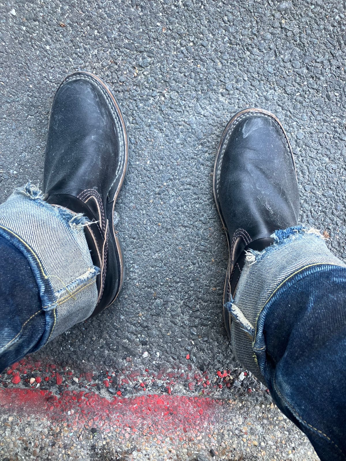 Photo by oldboysblue on October 15, 2024 of the Wesco Mister Lou in Wesco / Horween Black Horsehide.