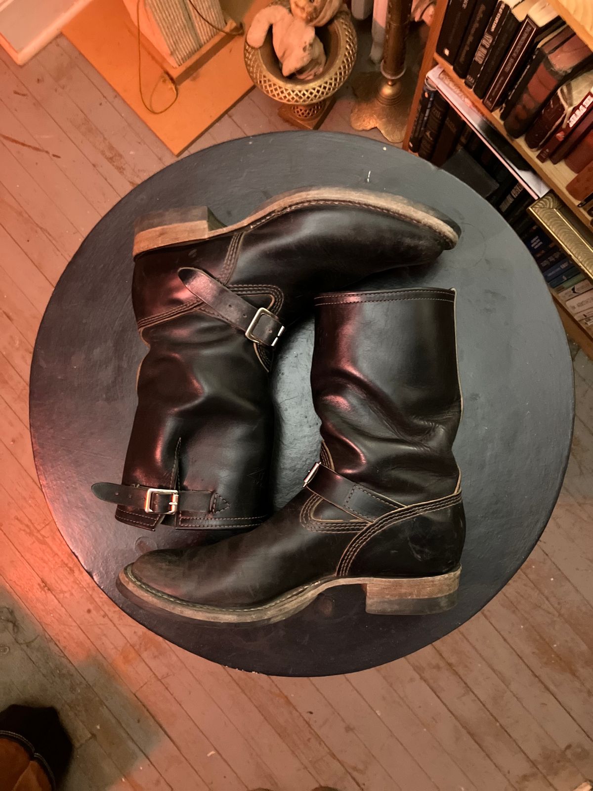 Photo by oldboysblue on January 3, 2025 of the Wesco Mister Lou in Wesco / Horween Black Horsehide.